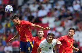 队报：里昂计划1月引进一名中卫，已经联系了切尔西的迪萨西